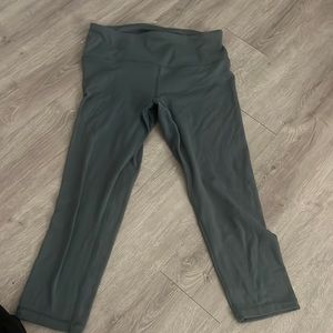 Yogalicious Women’s Leggings Cropped